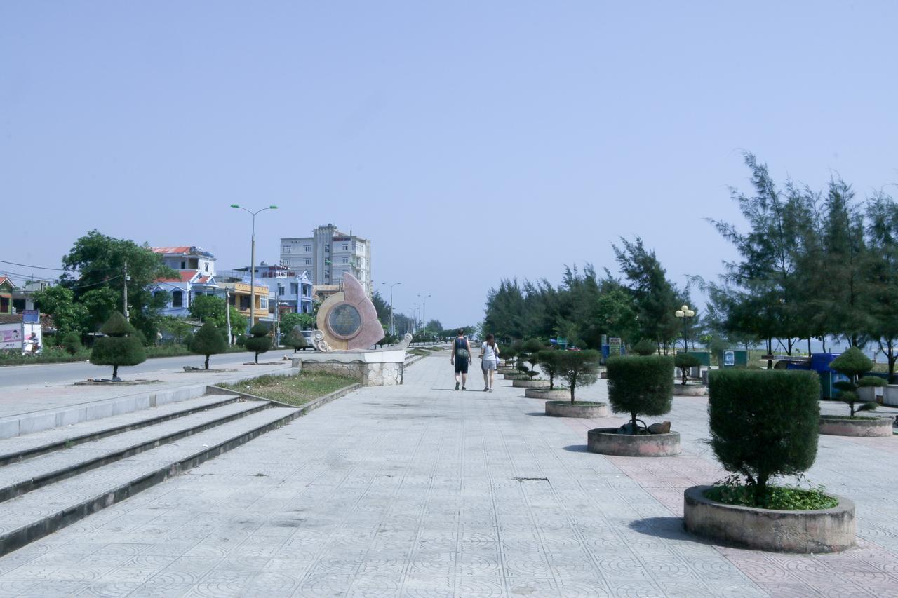 Vinh Hoang Hotel Ðồng Hới Buitenkant foto